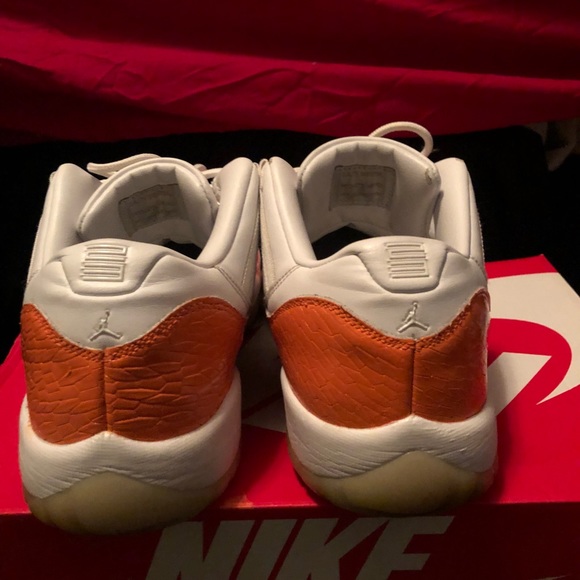 Jordan 11 low *not orange custom - Picture 6 of 6